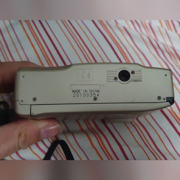 Samsung Maxima Zoom 60XL 35mm Film Camera (working)-no battery cover/lid - Picture 3 of 6